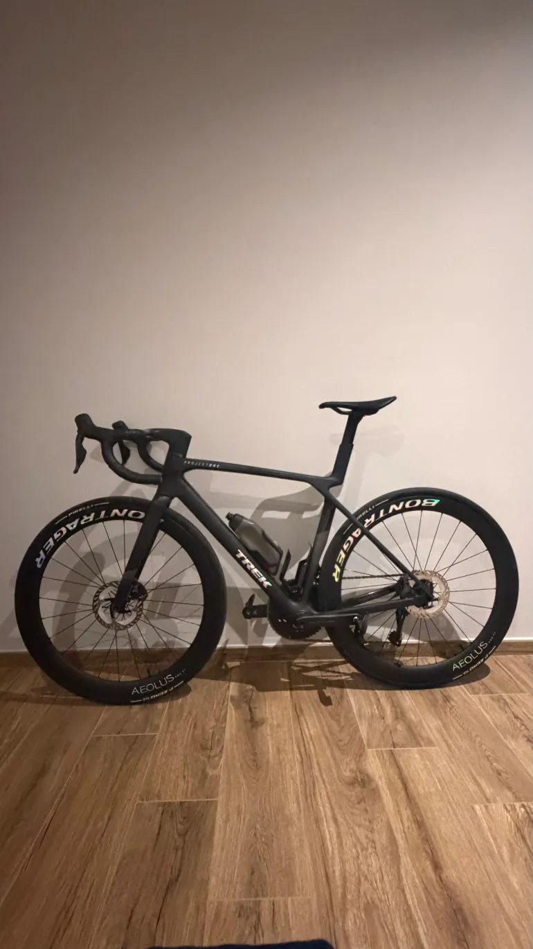 Trek Madone SLR 7 AXS Gen 8 2026