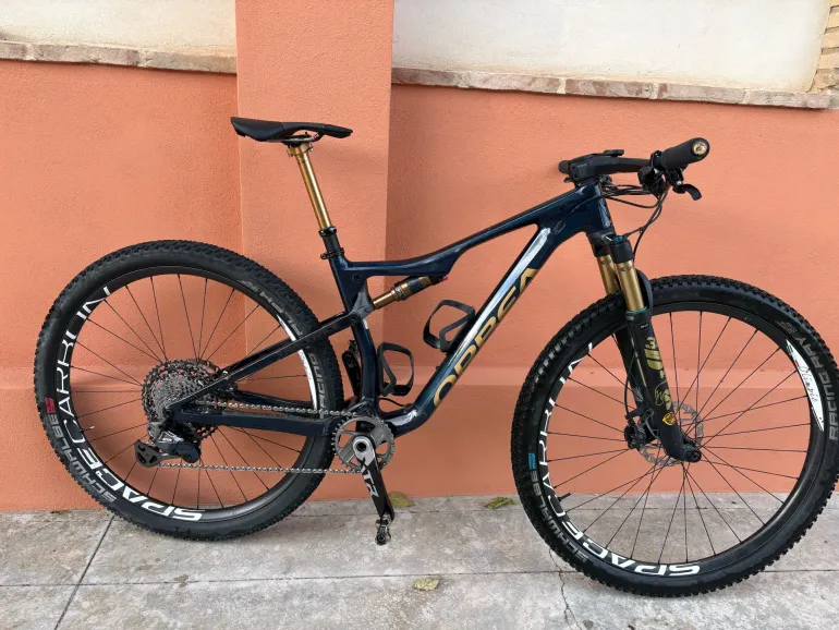 Orbea OIZ M-PRO 2025