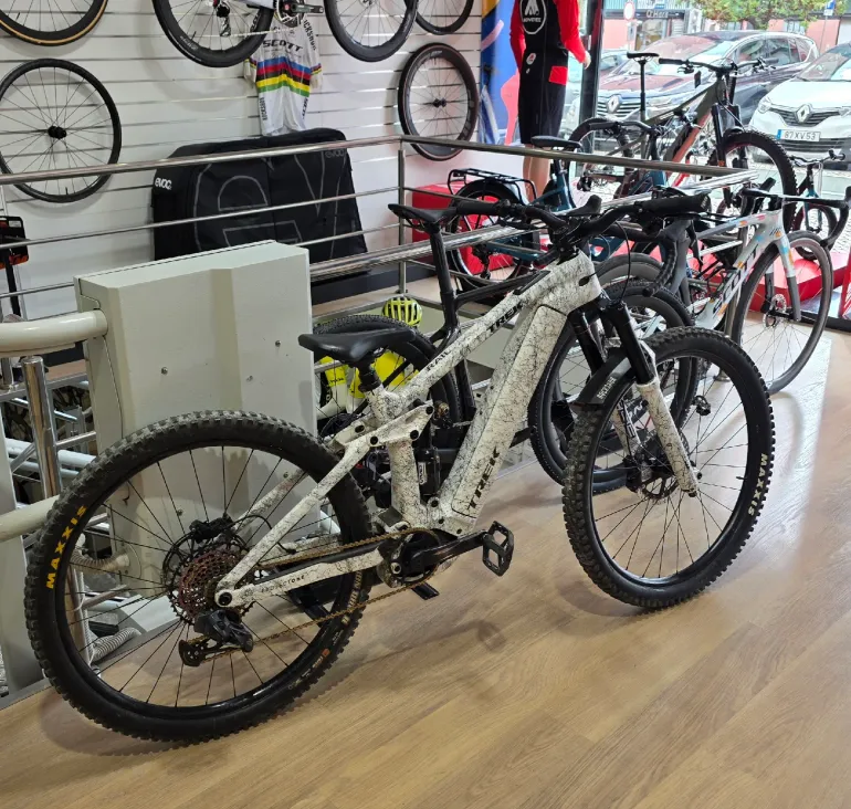 Trek Rail 9.8 XT Gen 4 2024