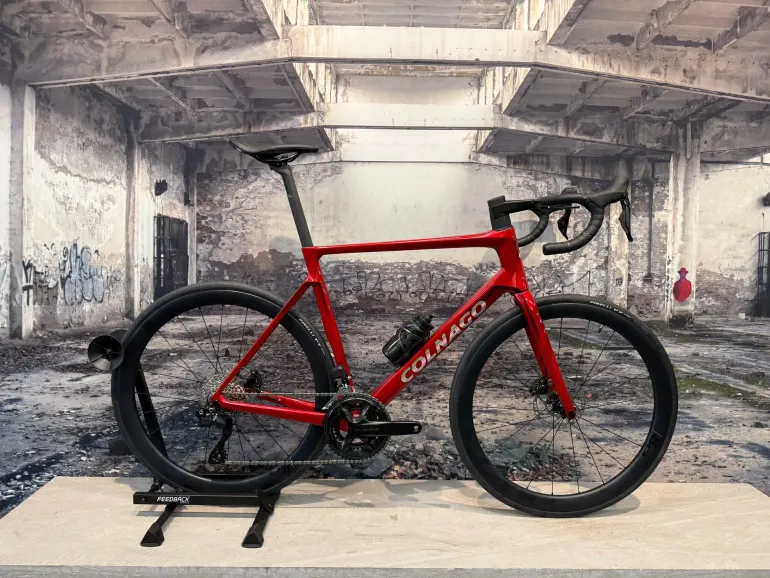 Colnago V4 Shimano 105 Di2 2025