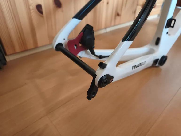 Used Pinarello DOGMA F SUPER RECORD WLS Disc 2023 Frameset – € 1.000 ...