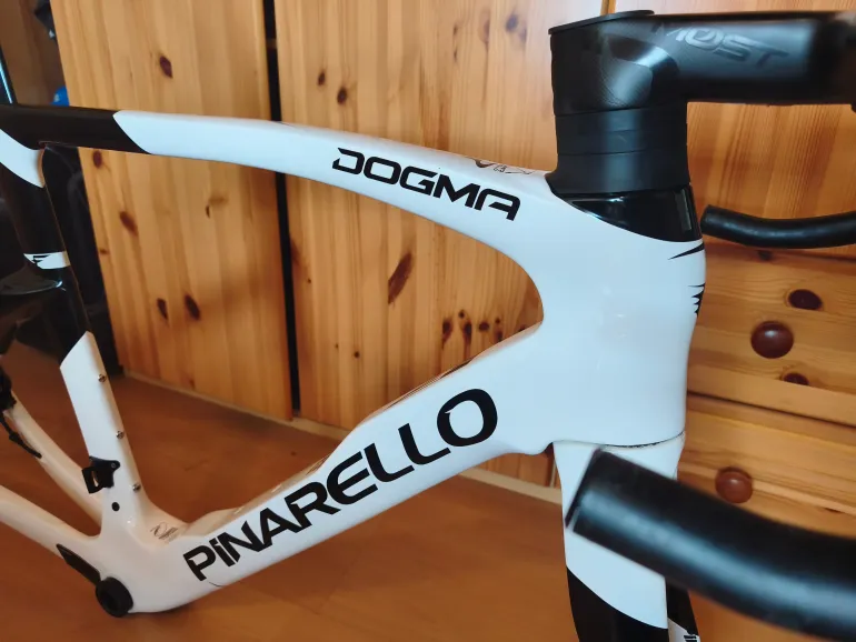 Used Pinarello DOGMA F SUPER RECORD WLS Disc 2023 Frameset – € 1.000 ...