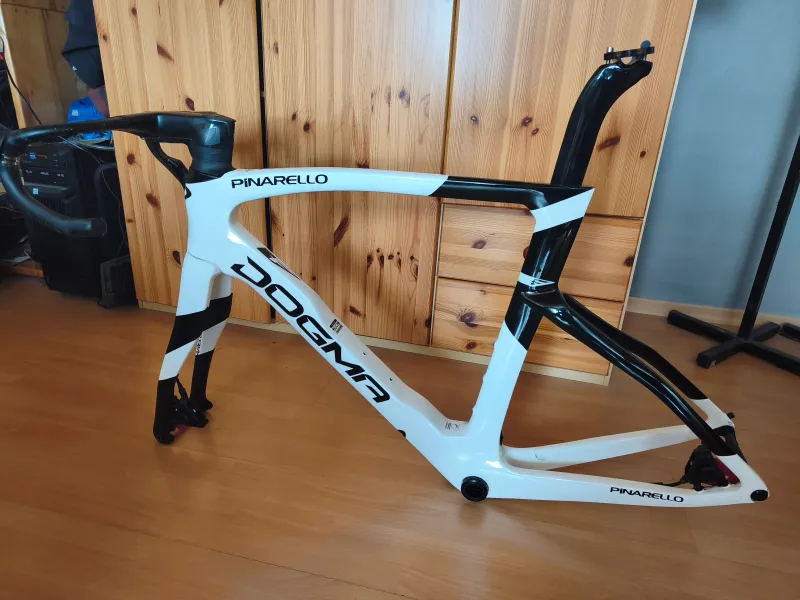 Tweedehands Pinarello DOGMA F SUPER RECORD WLS Disc 2023 Frameset 2023 Road & Gravel