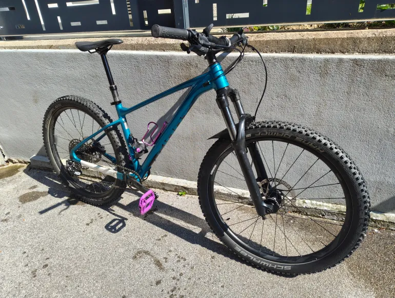 Giant Fathom 29 1 2023