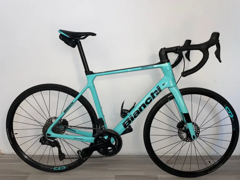 Bianchi Infinito XE 105 Di2 2023