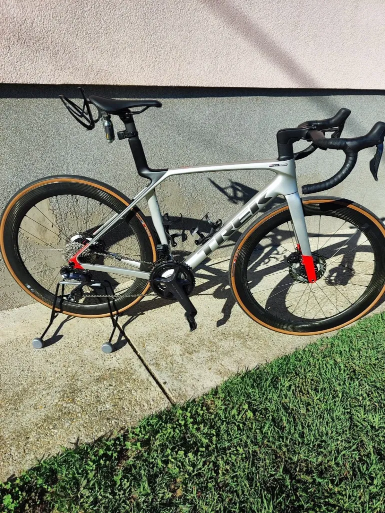 Trek Madone SL 7 Gen 8 2025