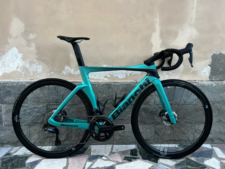 Bianchi Oltre PRO SHIMANO ULTEGRA DI2 2025