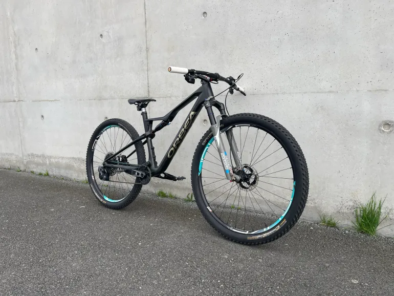 Orbea OIZ M-TEAM AXS 2025