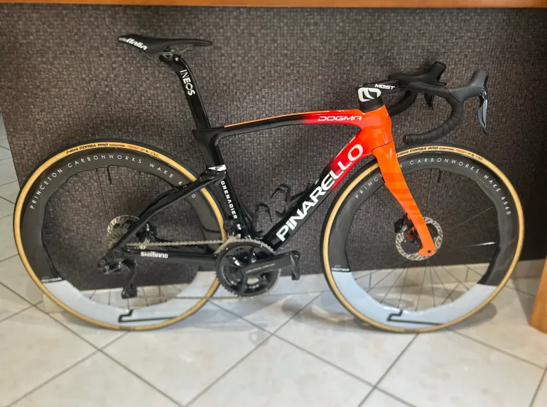 Pinarello DOGMA F DURA ACE Di2 2024