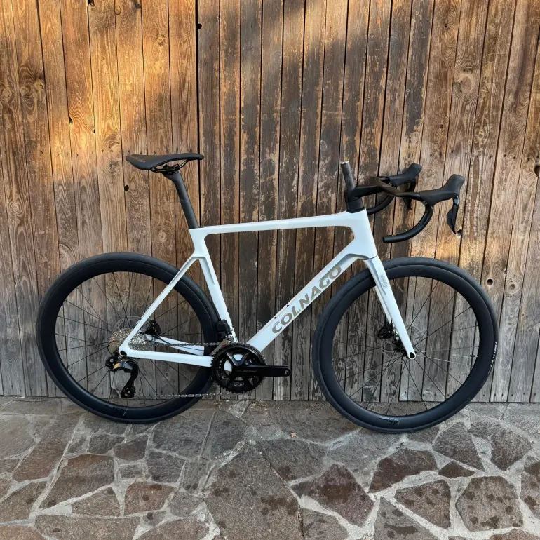 Colnago V4 Shimano 105 Di2 2025
