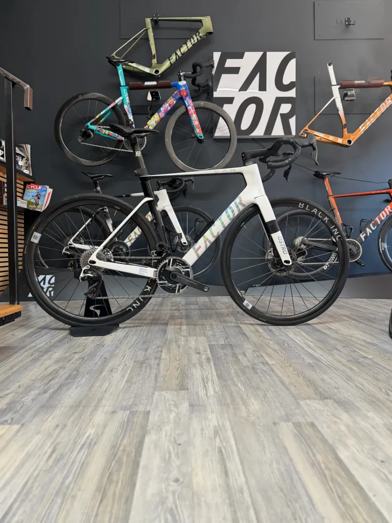 Factor OSTRO VAM - SRAM Red w/ Power Meter 2024