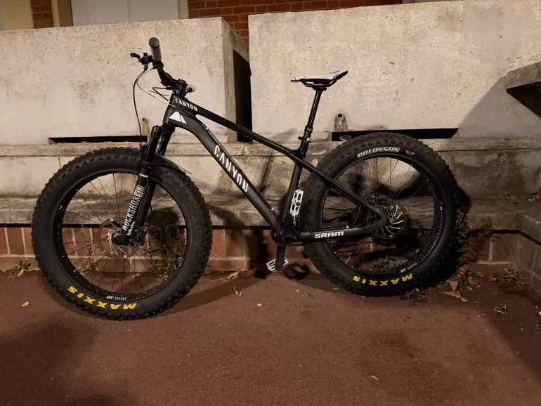 Canyon Dude CF 9.0 Unlimited 2018