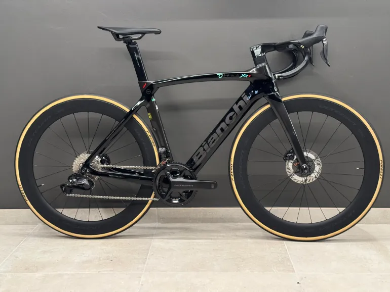Bianchi Oltre XR4 Red eTap 2018