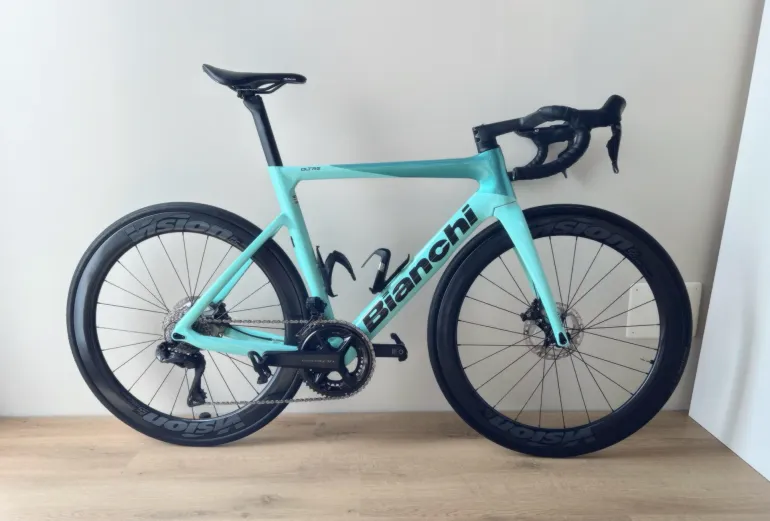 Bianchi Oltre PRO SHIMANO ULTEGRA DI2 2025