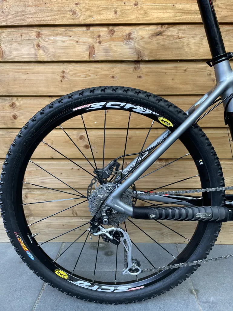 Scott Scale 30 2013 Mountainbike de segunda mano, Negro — imagen 2 de 18