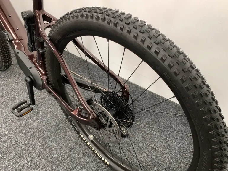 Used Specialized Turbo Tero 5.0 2022 Mountainbike — image 8 of 19