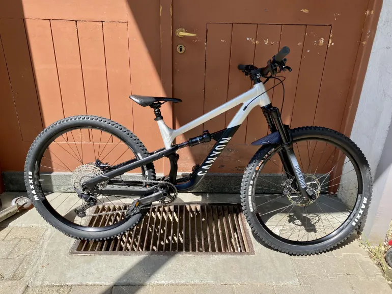 Used Canyon Spectral 125 AL 5 2022 Mountainbike, Hellgrau, 29 — image 1 of 4