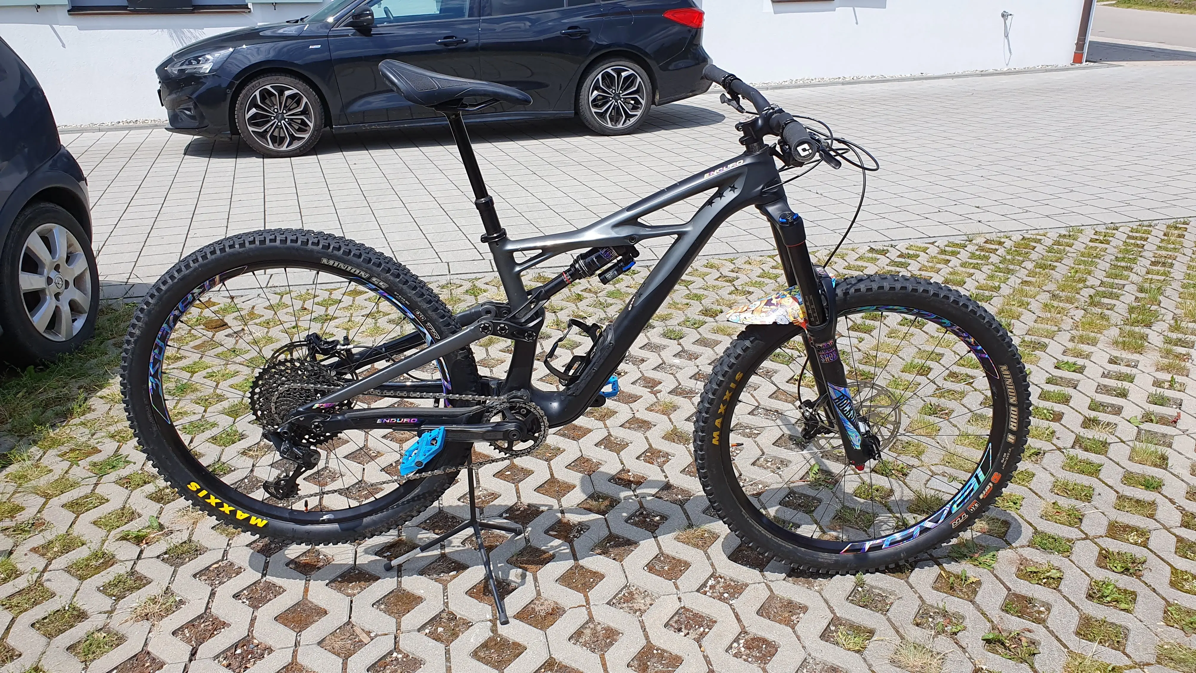 Specialized enduro elite carbon 650b hot sale