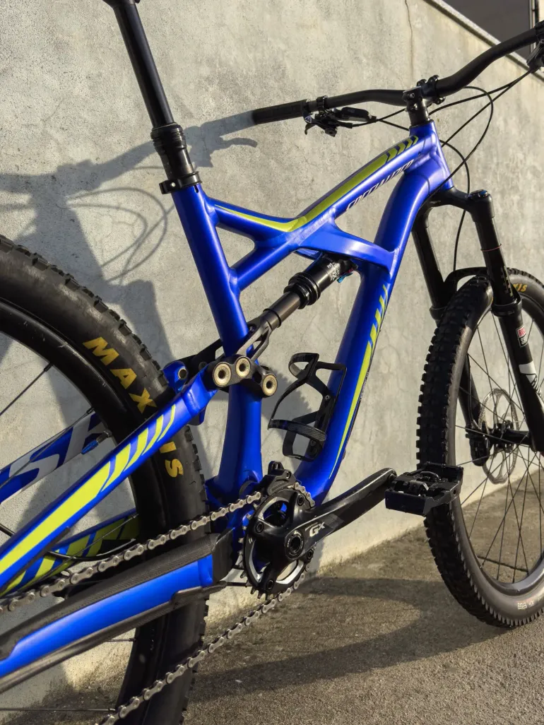 Specialized Enduro Comp 650b used in M buycycle CY