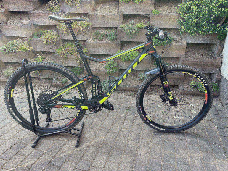 Used Scott Spark 930 2017 Mountainbike — image 1 of 9