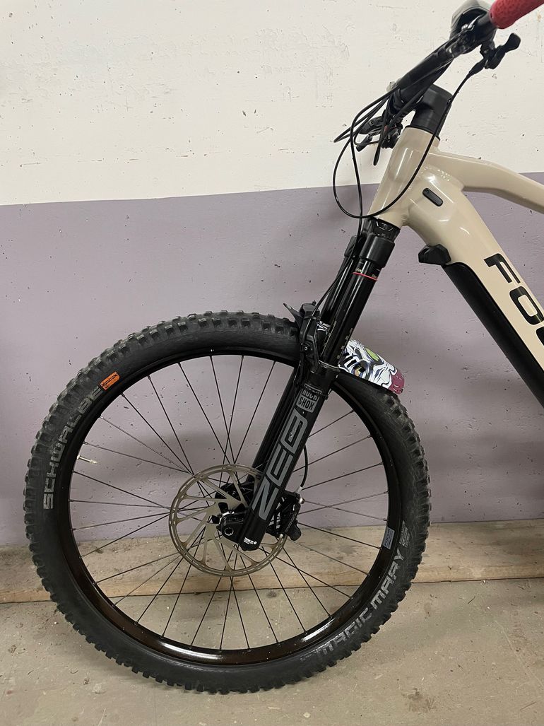 Used Focus SAM2 6.8 2021 Mountainbike, Light Gray — image 2 of 16