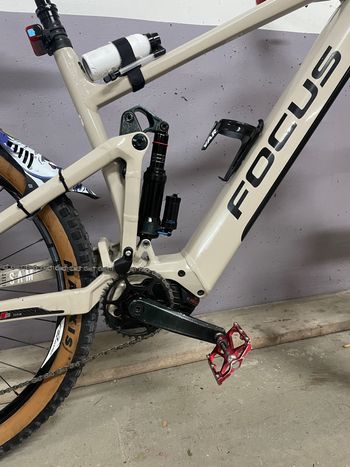 Used Focus SAM2 6.8 2021 Mountainbike, Light Gray — image 14 of 16