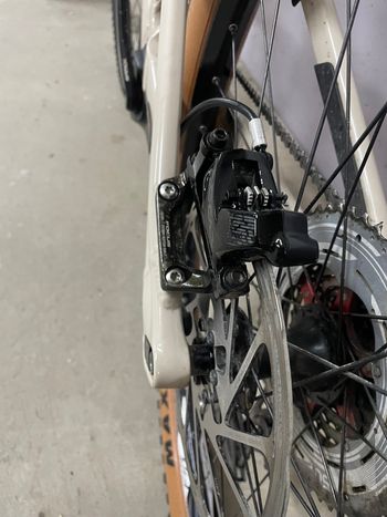 Used Focus SAM2 6.8 2021 Mountainbike, Light Gray — image 9 of 16