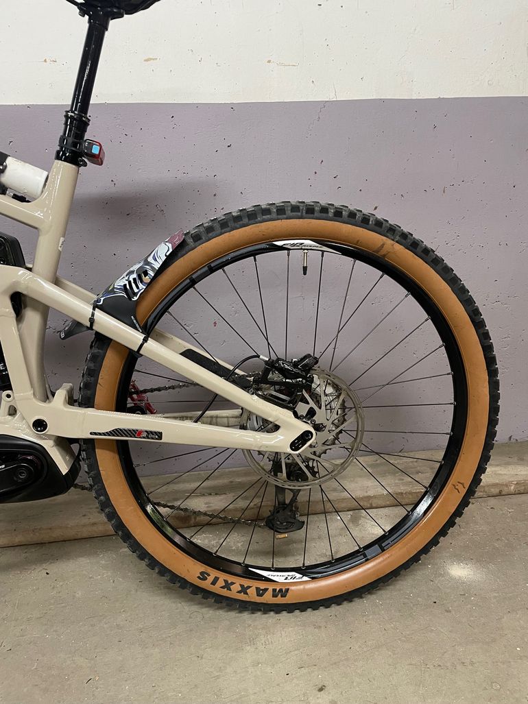 Used Focus SAM2 6.8 2021 Mountainbike, Light Gray — image 13 of 16