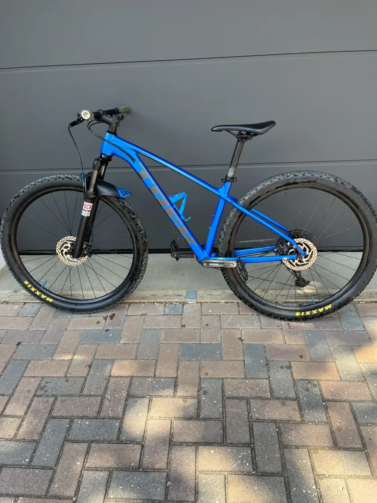 Trek x caliber 8 alpine online blue