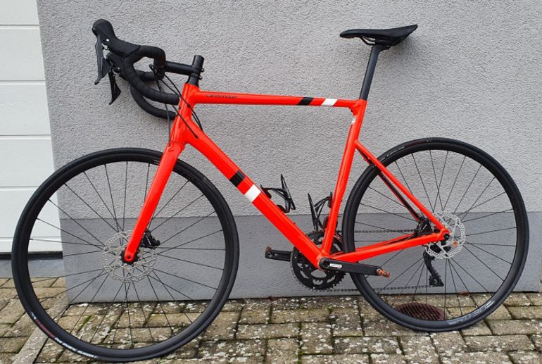 Used Cannondale CAAD13 Disc 105 2020 Road & Gravel, shop.filter.color.ff0000 — image 1 of 4