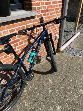Used Trek X-Caliber 7 2021 Mountainbike, Blue — image 2 of 3