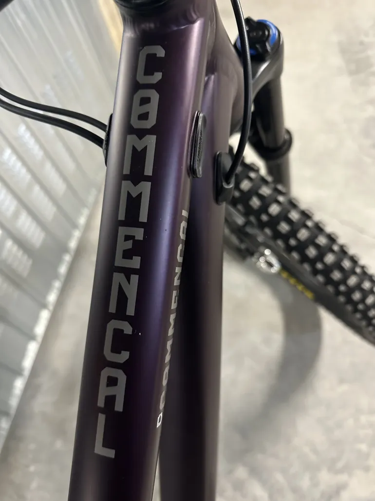Used Commencal Meta HT 2023 Mountainbike — image 2 of 3