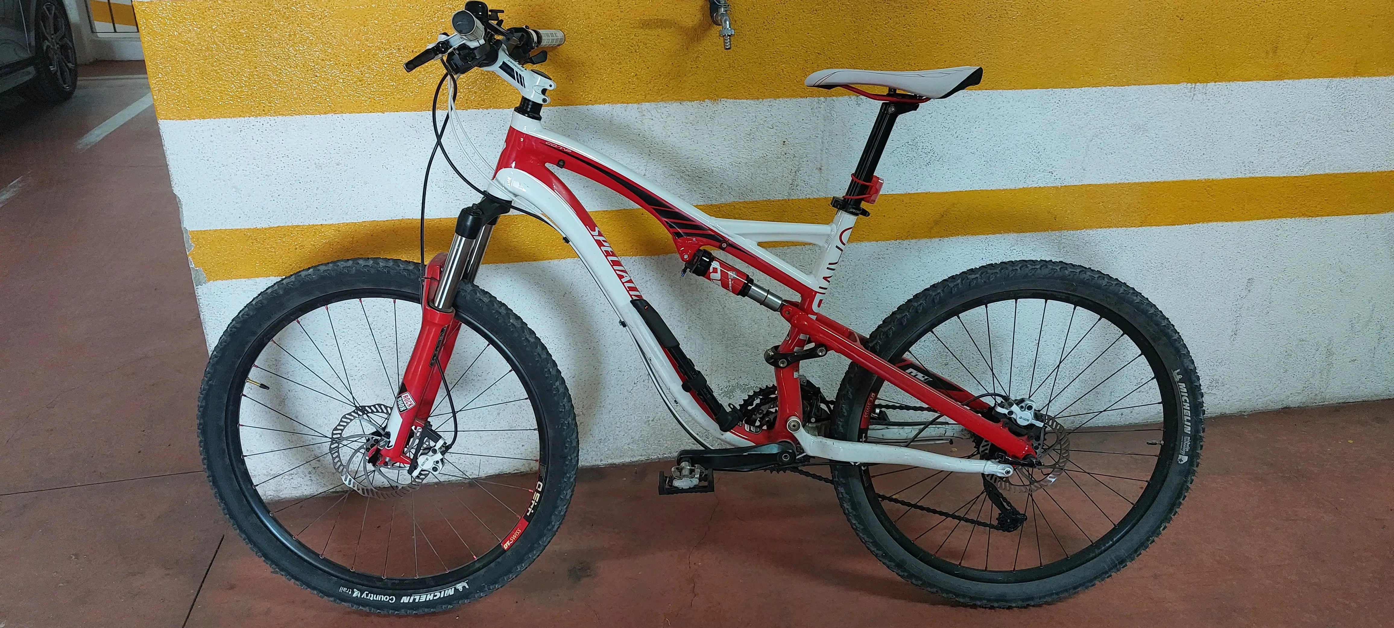 Specialized camber comp 2011 best sale for sale