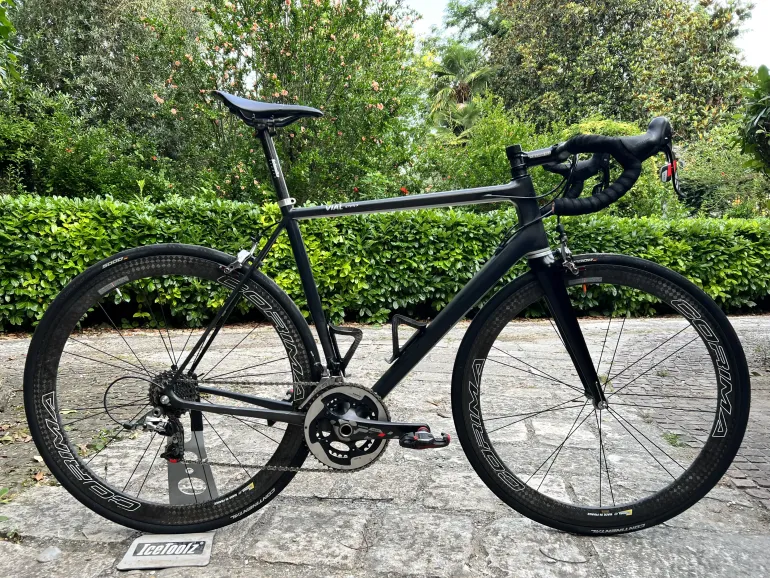 Used Ax-lightness Ax lightness Vial Evo Ultra 2016 Road & Gravel, Black — image 1 of 6
