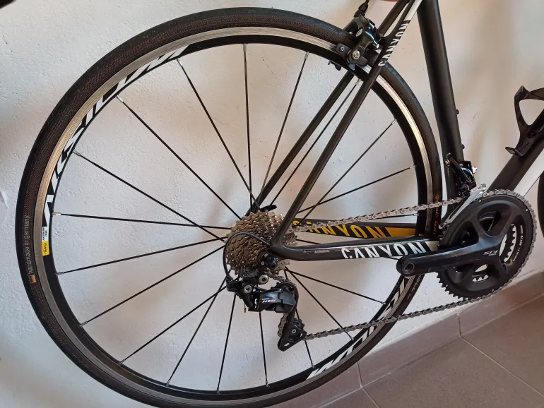 Used Canyon Ultimate CF SL F10 2017 Road & Gravel — image 5 of 5