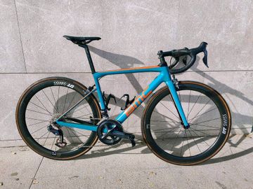 Używany BMC Teammachine SLR01 THREE 2019 Road & Gravel — zdjęcie 3 z 14