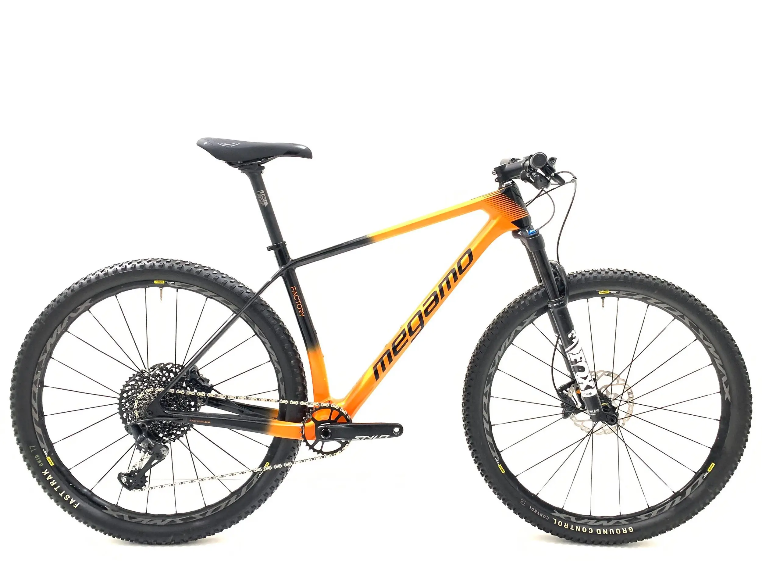 Bicicleta mtb best sale megamo 29