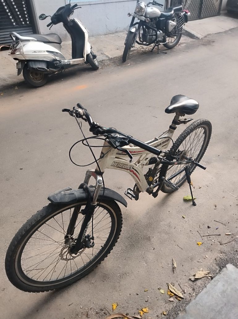 Used Hercules Sensazione 1998 Mountainbike, Light Gray — image 1 of 3