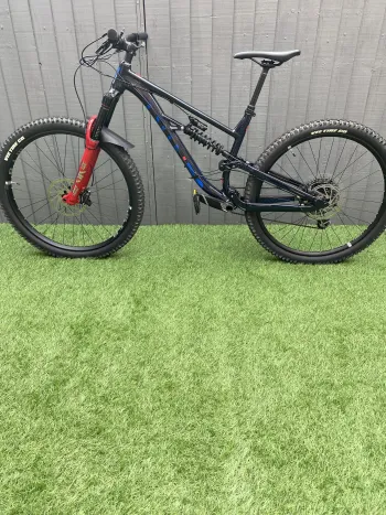 Used Calibre SENTRY PRO 2021 Mountainbike, Blue — image 4 of 11