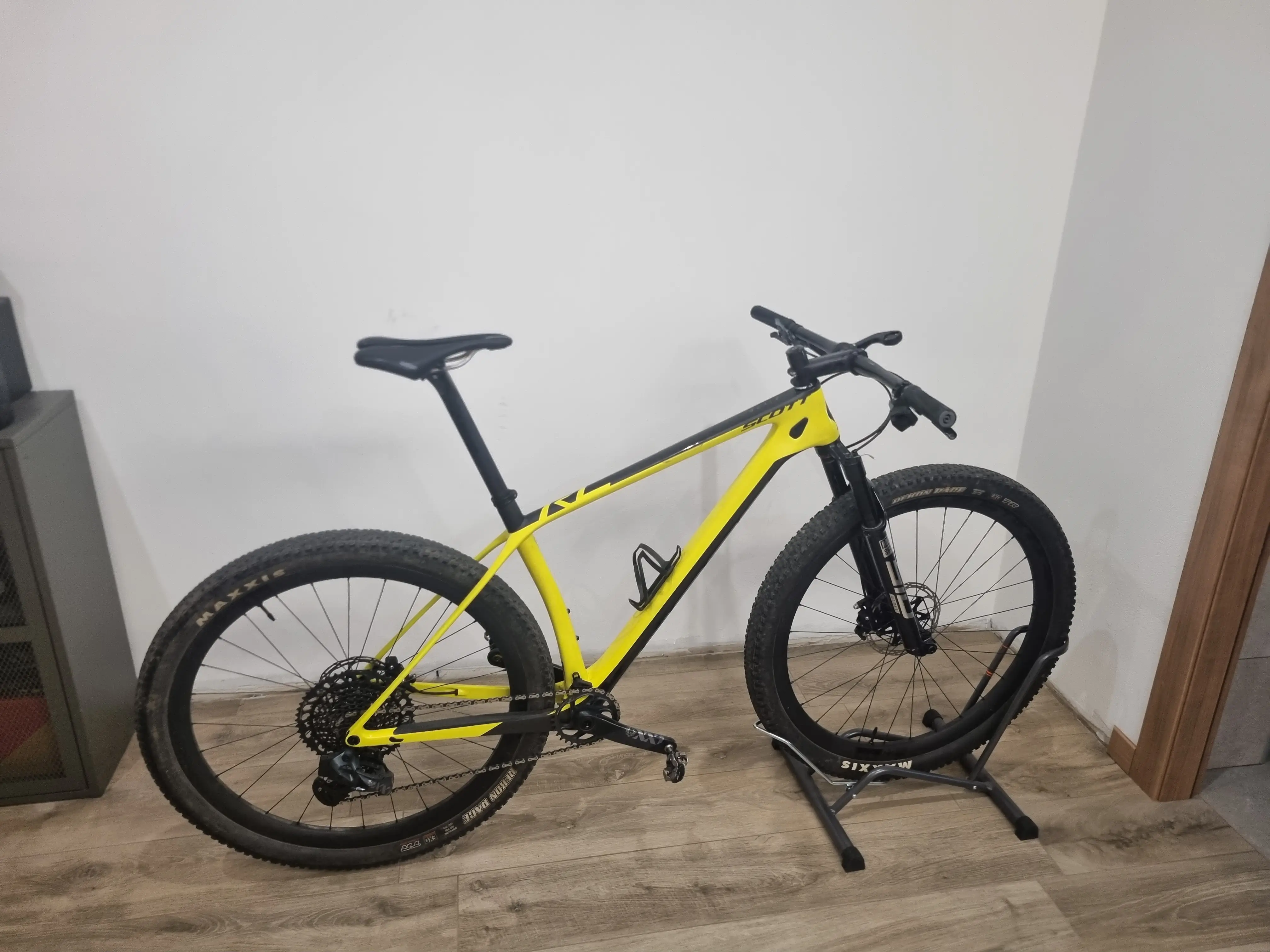 Scott scale rc 900 world cup axs sales bike