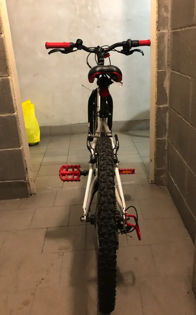 Used B’TWIN Rockrider 300 2018 Mountainbike — image 5 of 5