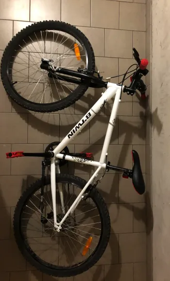 Used B’TWIN Rockrider 300 2018 Mountainbike — image 3 of 5