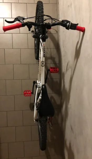 Used B’TWIN Rockrider 300 2018 Mountainbike — image 4 of 5