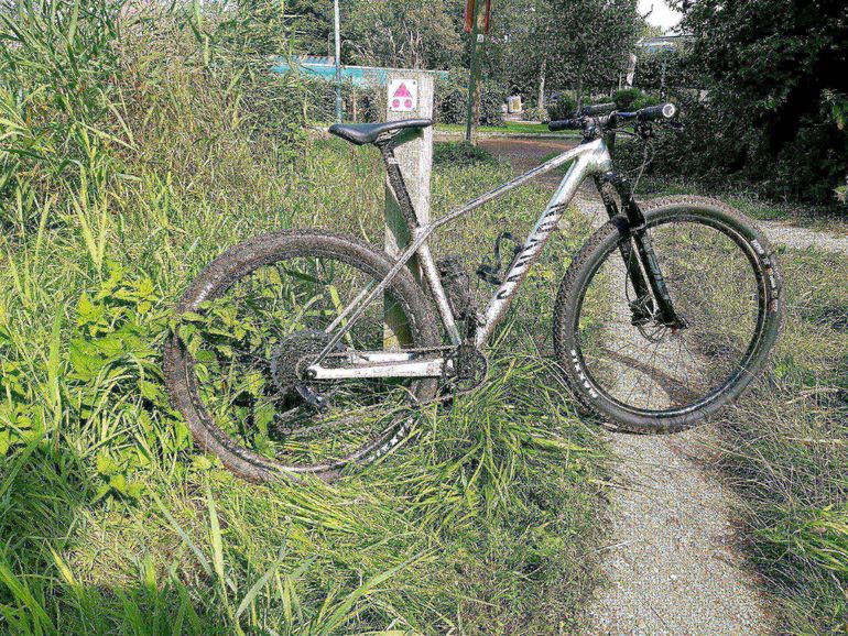 Used Canyon Exceed CF 7 2021 Mountainbike — image 4 of 4