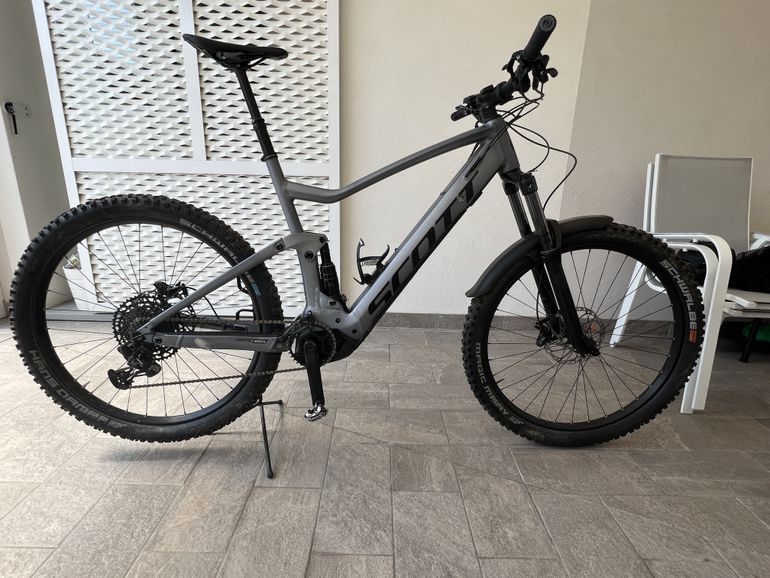 Used Scott Genius eRIDE 930 2022 Mountainbike, Light Gray, 29 — image 1 of 11