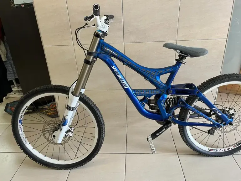 Used Specialized Demo 7 II 2009 Mountainbike, Blue — image 1 of 3