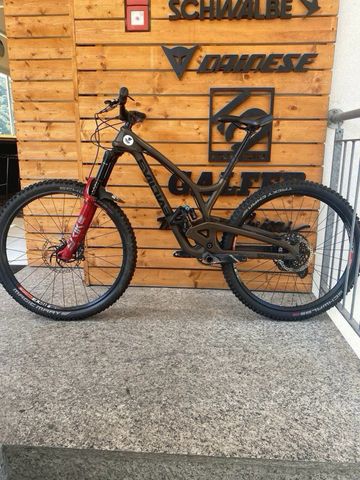 Used Evil Wreckoning LB 29" 2022 Mountainbike, Black — image 1 of 12