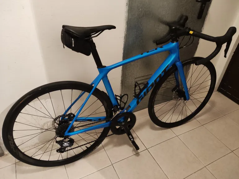 Used Giant TCR Advanced 1 Disc Pro Compact 2020 Road & Gravel, Blue — image 1 of 12