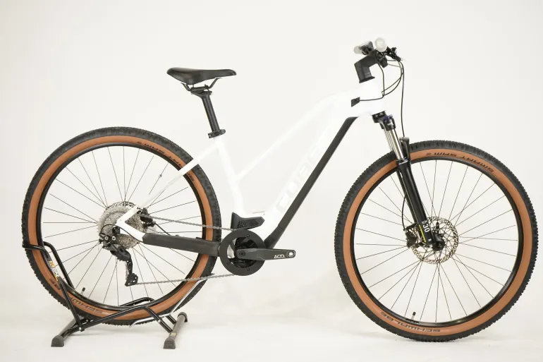Used CUBE Cube Reaction Hybrid One 500 2022 - E Mountainbike - 500 Wh - 29 Zoll 2022 Mountainbike, Weiß — image 1 of 10