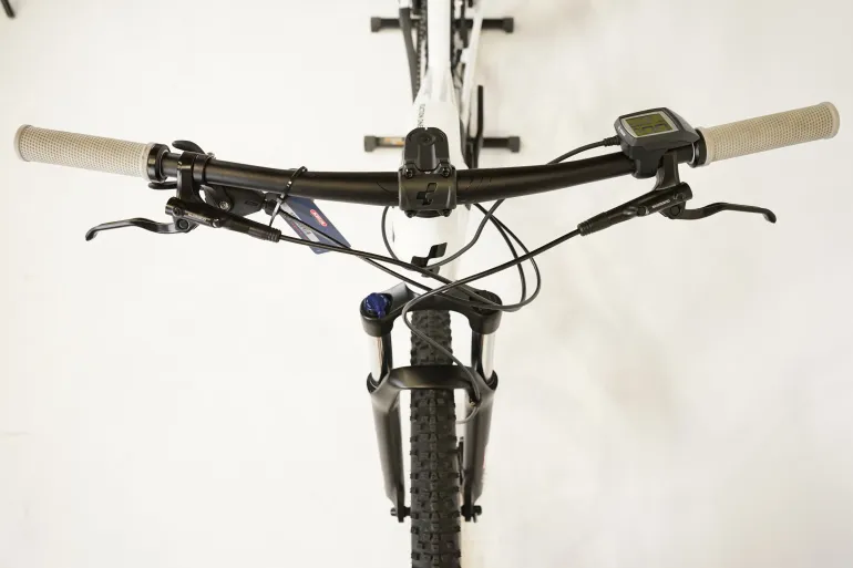 Used CUBE Cube Reaction Hybrid One 500 2022 - E Mountainbike - 500 Wh - 29 Zoll 2022 Mountainbike, Weiß — image 3 of 10